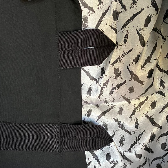 L.A.M.B. Black Vest Lined Loop Hole Closure - Gwen Stefani Collection - NWOT - Picture 6 of 11